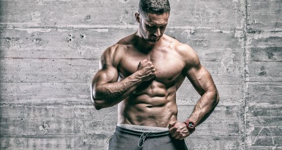 Maximierung des Muskelaufbaus beim Bodybuilding durch strategischen Steroidgebrauch